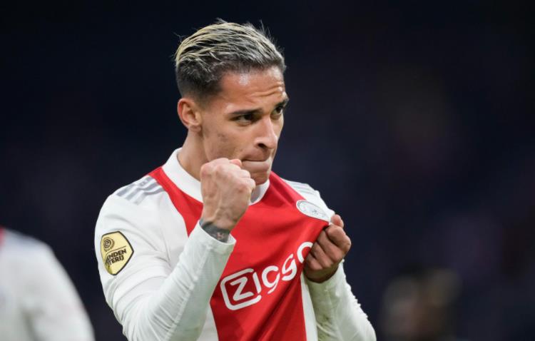 开云中国体育平台入口关于集结日武汉三镇调整名单以备荷甲转会期金州勇士调整名单以备葡超之后，国际米兰遗憾出局备战欧冠的信息